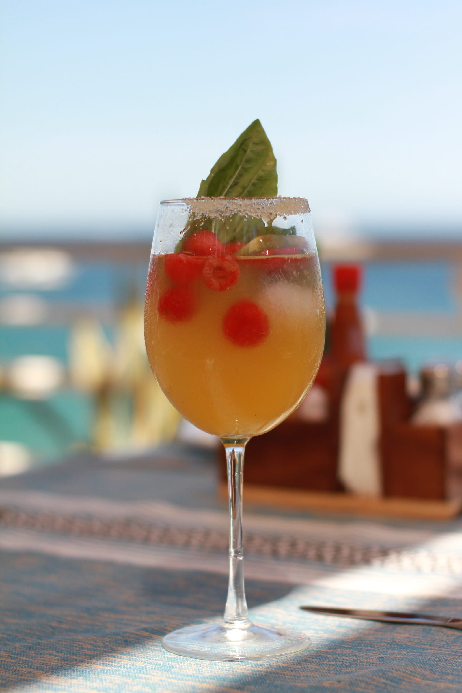 Cóctel de la casa en Mango Deck, Playa El Médano (10)