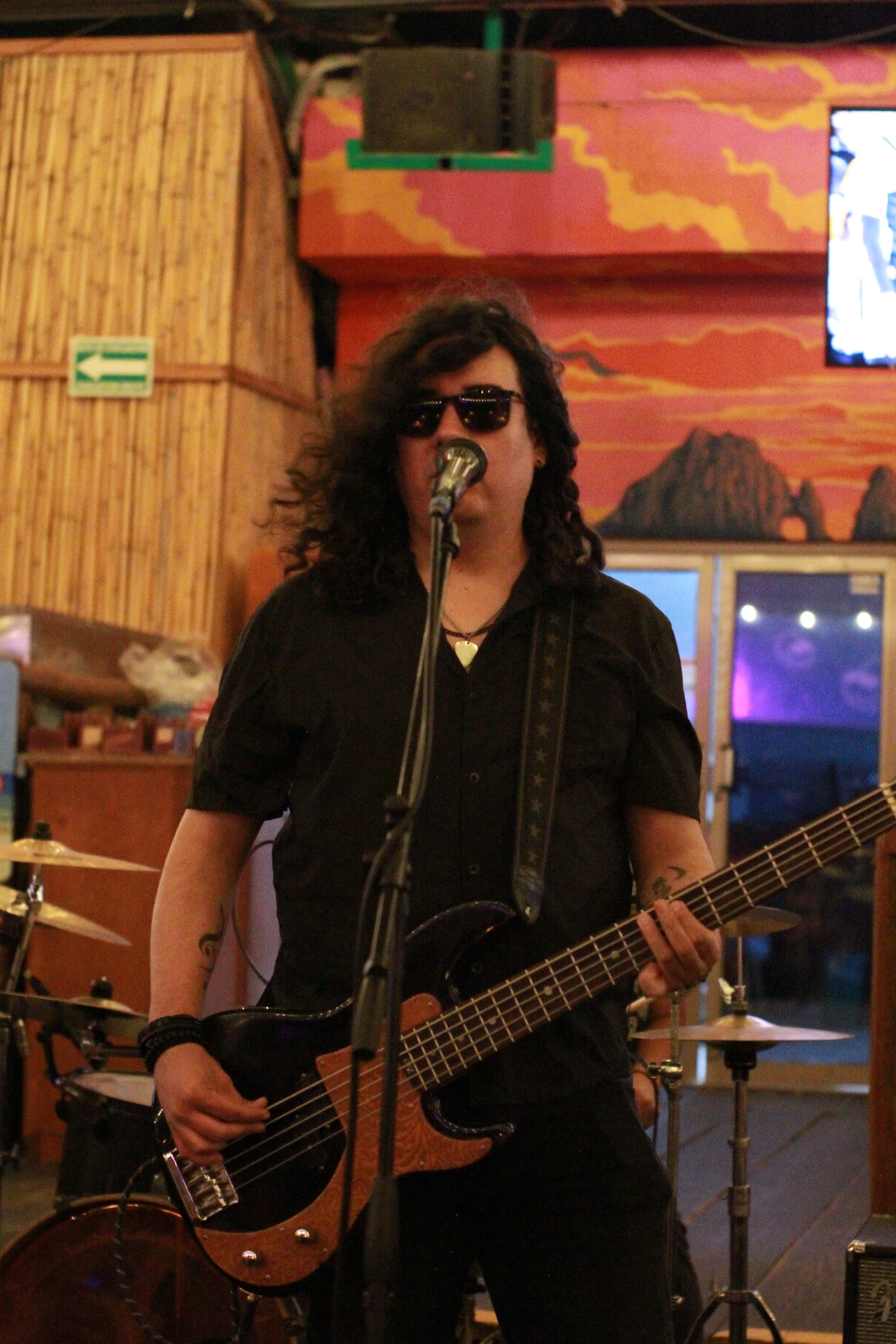 Música en vivo y el show en Mango Deck, Playa El Médano (6)