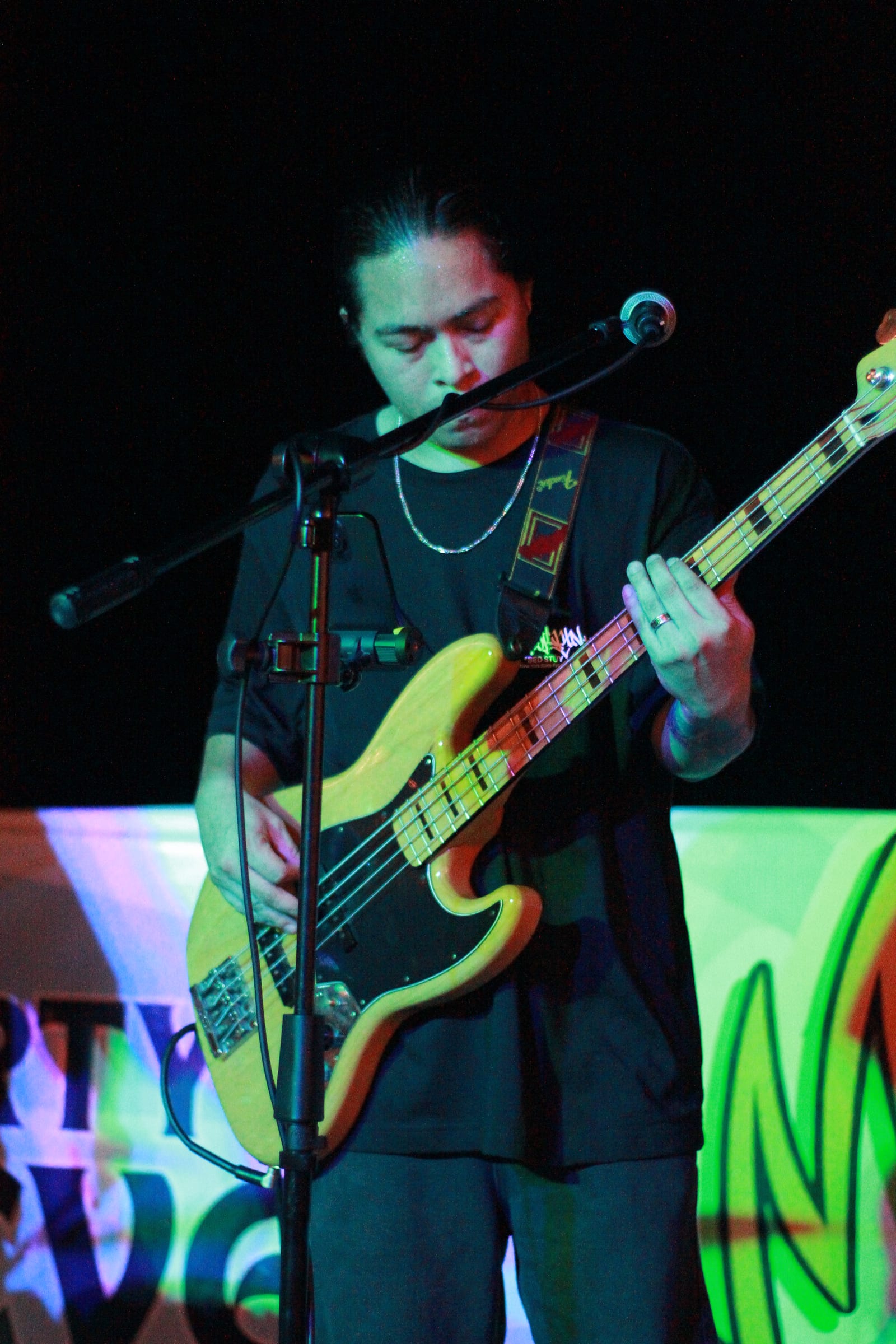 Live music at Mango Deck